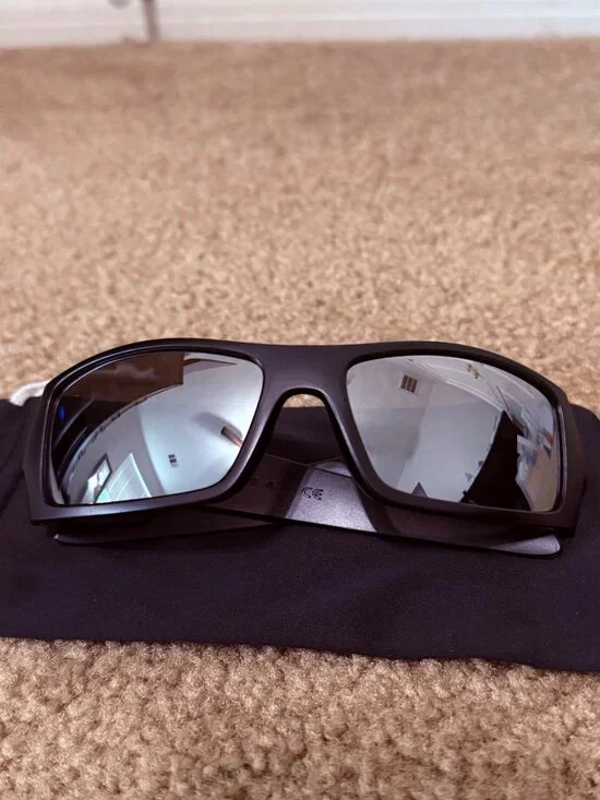 ( OO9014 ) Oakley Gascan Black Matte Frame Chrome Iridium Lens - Picture 3 of 11
